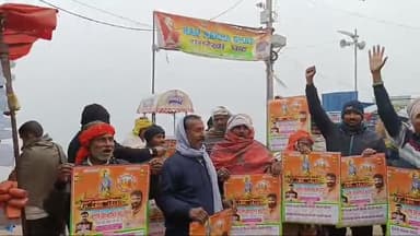 महर्षि विश्वामित्र फाउंडेशन का कैलेंडर वितरण बक्सर के स्थानीय रामरेखा घाट पर 🙏🙏🎉🎉 #बक्सर #reels #विश्वामित्रसेना @highlight राज कुमार चौबे बक्सर विंध्यवासिनी माता (माता के करोड़ो भक्तों का ग्रुप)