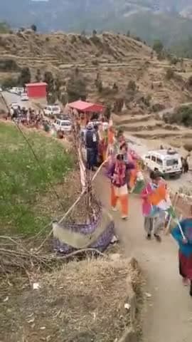 #कोंग्रेस का भी रुझान कम नही दिखा श्रीमति बीरा देबी नगर पंचायत कैन्यूर थलीसैण से अध्यक्ष पद का प्रचार प्रसार तेज दिखा