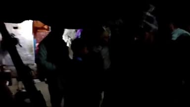 पिछले दिन शिक्षक रामजी पासी ग्राम दलीपुर का असामयिक निधन हो गया था आज उनके घर पहुंचकर मातमपुर्सी किया,हर संभव मदद करने का आश्वासन दिया।
भाई दिनेश पूर्व विधायक जगदीशपुर भोजपुर।
#तेजस्वी यादव #tejsvi yadav