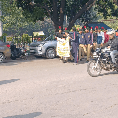 #नेताजी सुभाष चंद्र बोस के जन्म दिवस पर स्कूल के बच्चों ने निकाली रैली