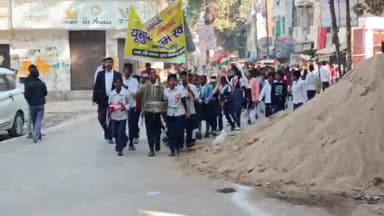 गणतंत्र दिवस के आप सभी को शुभकामनाएं
नगर के युसूफ इमाम# स्कूल का जुलूस निकाला
#Rinku Soni Rishi soni