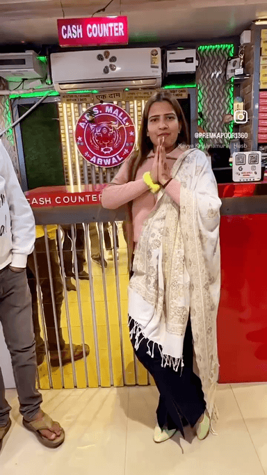 SINGER KAVYA KRISHANMUTI @ADSMALL #arwal #bihar #news #mall