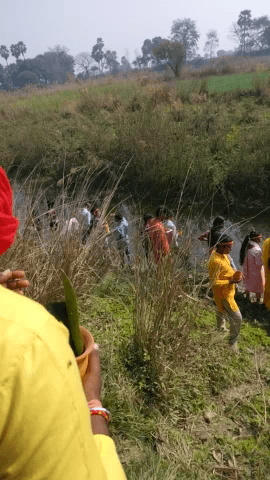 बलियाँ मठ 19/02/2025 यज्ञ कलश यात्रा सलाहपुर घाट से जल ले कर बलियाँ मठ के लिये हजारों की संख्या मे लोग भाग लिये.