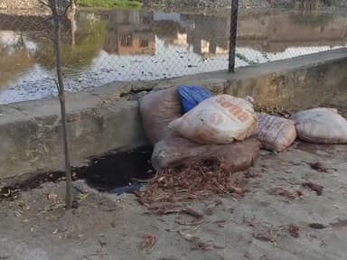 धन्ना तलाई बन रही कचरा दान 😷 #tonk #nagarparishad