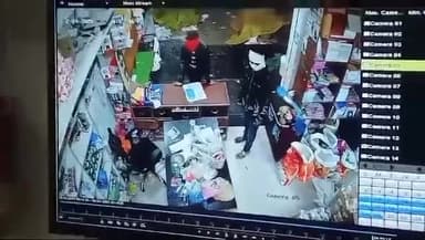 Breaking news: थाना गढ़ीमलहरा में आने वाले , ग्राम गरेला तिगैला पर हुई चोरी का सीसीटीवी वीडियो Viral। #महाराजपुर