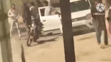 पानीपत: पानीपत के खंड मतलोडा में युवक की बेल्टो से जमकर पिटाई ।वीडियो हुई वायरल। #वॉयरल वीडियो