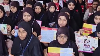 બોટાદ: બેટી બચાવો બેટી પઢાવો અંતર્ગત શહેરમાં આવેલ અલ્લાના કન્યા શાળામાં જાગૃતિ કાર્યક્રમ યોજવામાં આવ્યો