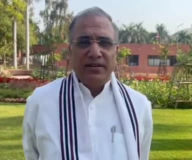 अफीम किसान भाइयो
सांसद जी ने वीडियो जारी कर अफीम किसान भाइयों के लिए खुश खबर दी। #मन्दसौर #सुधीर गुप्ता #vairal
