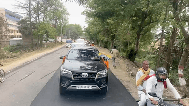 #बिहार_में_भी_केजरीवाल #जनसंपर्क_यात्रा के आरंभ केंद्र सत्याग्रह की पवित्र भूमि गढ़पुरा, बेगूसराय के लिए आम आदमी पार्टी के जत्थे निकल चुके हैं।