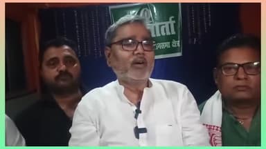 शर्म हैं ऐसे लोगों पे जो #हिन्दू होकर #हिन्दू का विरोध करता हैं.
भगवा से सब को प्यार हैं, तो ऐसा थोड़ी हैं सब बीजेपी के ही हैं।