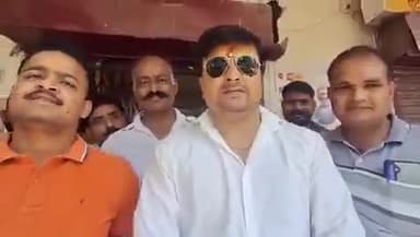 एटा: #amarnath यात्रा रजिस्ट्रेशन में लापरवाही से श्रद्धालु नाराज़ #national #delhi #Haryana #uttarpradesh #Gorakhpur
