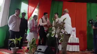 সোৱণশিৰি ভাগ: ঘিলামৰাত বিজেপিৰ মিত্ৰজোটৰ বিশাল নিৰ্বাচনী প্ৰচাৰ সভা ,অংশগ্ৰহণ কেন্দ্ৰীয় মন্ত্ৰী সৰ্বানন্দ সোণোৱাল, বিধায়ক নৱকুমাৰ দলেৰ