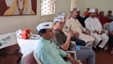 गांधी भवन,भोपाल में #आप, मध्य प्रदेश के कर्मठ साथी #कर्नल_उमेश_वर्मा के नेतृत्व में संगठन मजबूती पर चर्चा करते हुये !