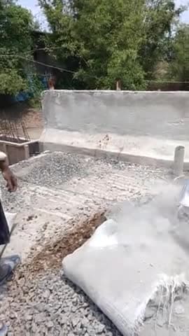 भाऊनगर पंचायत के अंतरगत ग्राम अलापोखर में जो पुल का निर्मल जो हो रहा है जिसका सीमेंट जो पत्थर बन गया उसी का इस्तमाल किया