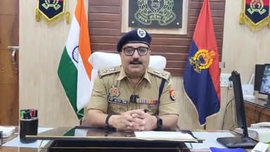 बदायूं:1 व्यक्ति की गर्दन पर धारदार हथियार मारकर हत्या की घटना के संबंध में वरिष्ठ पुलिस अधीक्षक,बदायूं की बाइट
#badaun