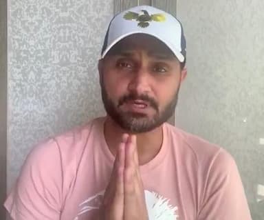 अगर हम देश के लिए घरों में नहीं बैठ सकते हैं तो हम देशभक्त नहीं हैं: कोरोना को लेकर हरभजन #कोरोना #हरभजन