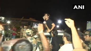 सुप्रीम कोर्ट के आदेश के बाद तलोजा जेल से रिहा हुए अर्नब गोस्वामी, वीडियो आया सामने #अर्नब