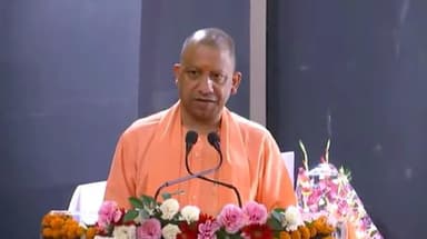 जिन लोगों ने राम भक्तों पर गोलियां चलवाई थीं, जनता उन्हें माफ नहीं करेगी: सीएम योगी #राम_भक्त #राजनीति