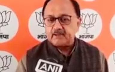 अखिलेश यादव गुंडे-माफियाओं के ज़रिए भाजपा को हराना चाहते हैं: मंत्री सिद्धार्थ नाथ सिंह #up_चुनाव