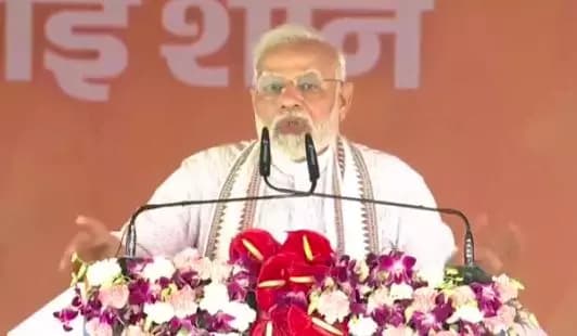 यूपी हर क्षेत्र में आगे बढ़ रहा है: बुंदेलखंड एक्सप्रेसवे के उद्घाटन समारोह में पीएम मोदी #बुंदेलखंड_एक्सप्रेसवे