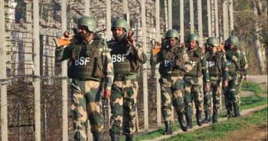 BSF की भर्तियों में पूर्व अग्निवीरों को मिलेगा 10% आरक्षण, केंद्र ने जारी की अधिसूचना #बीएसएफ #अग्निवीर