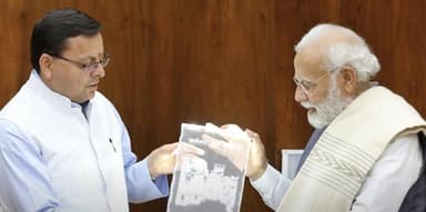 सीएम धामी ने पीएम मोदी से जोशीमठ के पुनर्विकास के लिए मांगी ₹2,942 करोड़ की मदद #जोशीमठ #धामी