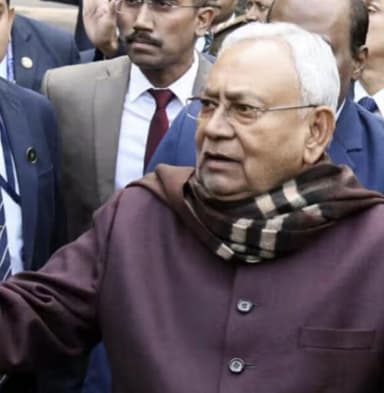 बिहार में फ्लोर टेस्ट से पहले जेडीयू के भोज में नहीं पहुंचे पार्टी के कई विधायक: रिपोर्ट्स #बिहार_राजनीति #फ्लोर_टेस्ट