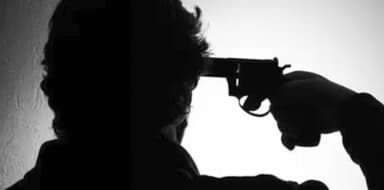 दिल्ली में मेट्रो स्टेशन पर सीआईएसएफ के जवान ने सर्विस राइफल से गोली मारकर की ‘आत्महत्या’ #दिल्ली_मेट्रो