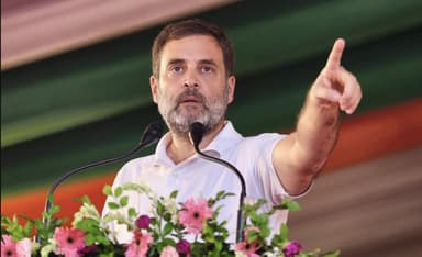 छात्रों के भविष्य के साथ हुए खिलवाड़ पर पीएम मौन हैं: एनईईटी में धांधली पर राहुल गांधी #राजनीति #एनईईटी