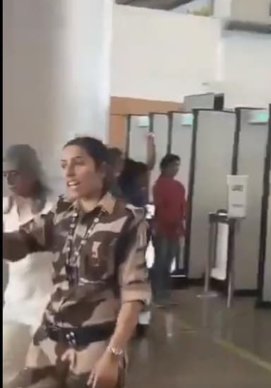 कंगना रनौत को थप्पड़ मारने वाली महिला जवान को सीआईएसएफ ने किया सस्पेंड #कंगना