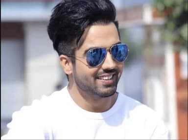 परिणीति को फोन पर बधाई दी है: 'आप' नेता राघव चड्ढा के साथ उनकी शादी की अटकलों के बीच हार्डी संधू #परिणीति_राघव