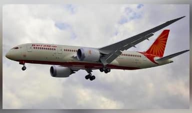 दिल्ली लौटी लंदन जा रही उड़ान, एअर इंडिया ने कहा- यात्री ने 2 क्रू मेंबर के साथ की मारपीट #एअर_इंडिया