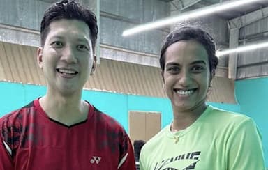 पीवी सिंधु ने मलेशिया के हाफिज़ हाशिम को अपना नया कोच बनाने का किया एलान, शेयर की तस्वीर #सिंधु #खेल