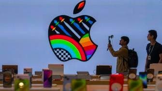 $3 ट्रिलियन से कम हुआ एप्पल का बाज़ार पूंजीकरण #कारोबार #बाज़ार