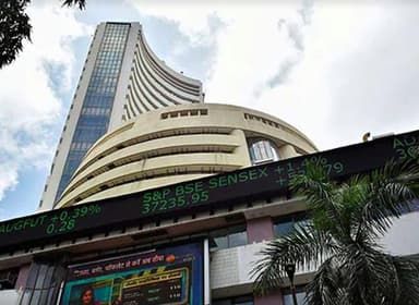 सेंसेक्स 333 अंक चढ़कर 66,599 पर हुआ बंद, 19,800 के पार पहुंचा निफ्टी #बिज़नेस #बाज़ार