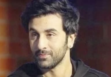 ऐक्टर रणबीर कपूर को ईडी ने महादेव बेटिंग ऐप घोटाला मामले में भेजा समन #महादेव_ऐप #रणबीर #ईडी