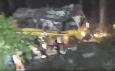 उत्तराखंड के नैनीताल में खाई में गिरी बस, 4 की हुई मौत; रेस्क्यू ऑपरेशन जारी #बस_हादसा