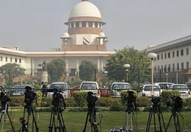 समलैंगिक विवाह पर सुप्रीम कोर्ट के फैसले के खिलाफ पुनर्विचार याचिका दायर, 28 नवंबर को होगी सुनवाई #समलैंगिक_विवाह