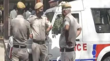 दिल्ली में पकड़े गए खालिस्तानी आतंकी अर्श डल्ला के 2 शूटर, पंजाबी गायक को मारने का मिला था काम #खालिस्तान