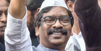 हेमंत सोरेन ने झारखंड के मुख्यमंत्री पद से दिया इस्तीफा #सोरेन