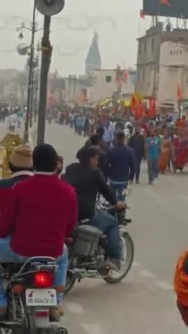 विशाल जनसमूह अयोध्या धाम में संपूर्ण देश से निरंतर आराहा है
#ayodhyamandir