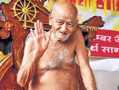 #समाधि
समस्त जैन समाज के साथ-साथ सम्पूर्ण विश्व को सत्य-अहिंसा का मार्ग दिखाकर आत्मिक बोध की ओर ले जानेवाले युग दृष्टा आचार्य प्रवर श्री विद्यासागर जी महामुनिराज जी के देवलोक गमन पर कोटि-कोटि वंदन!
गुरुदेव को कोटि कोटि 🙏🙏🙏🙏वन्दन