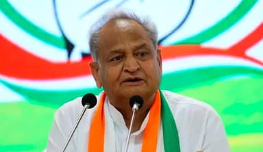 राजस्थान के पूर्व सीएम अशोक गहलोत हुए कोविड-19 पॉज़िटिव, स्वाइन फ्लू भी हुआ #राजनीति #कोरोना_वायरस