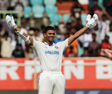 मैदान में सोने वाला लड़का आज खिलाड़ियों को मैदान में जगा रहा है: यशस्वी के दोहरे शतक पर इरफान #क्रिकेट #यशस्वी