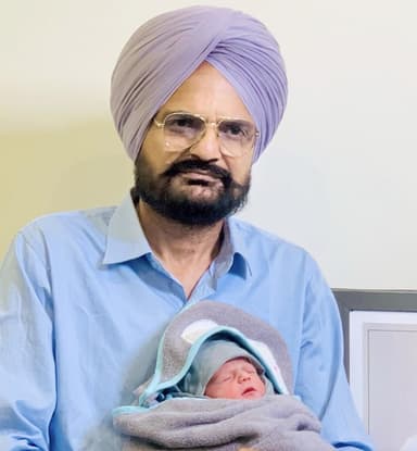 मूसेवाला के पिता ने लगाया परेशान किए जाने के आरोप, पंजाब सरकार ने वरिष्ठ अफसर को भेजा नोटिस #मूसेवाला