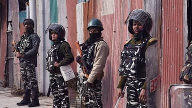 केंद्र सरकार ने नगालैंड के 8 ज़िलों में 6 महीने के लिए बढ़ाया अफस्पा #नगालैंड #अफस्पा