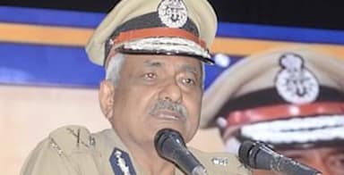 यूपी के पूर्व डीजीपी सुलखान सिंह ने की मुख्तार की मौत की सीबीआई जांच की मांग, कहा- जेल में कुछ भी हो सकता है #मुख्तार