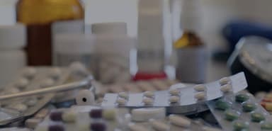 जनरल स्टोर्स को सर्दी, खांसी व बुखार समेत ओटीसी दवाएं बेचने की अनुमति देने पर विचार कर रही सरकार: रिपोर्ट #दवा