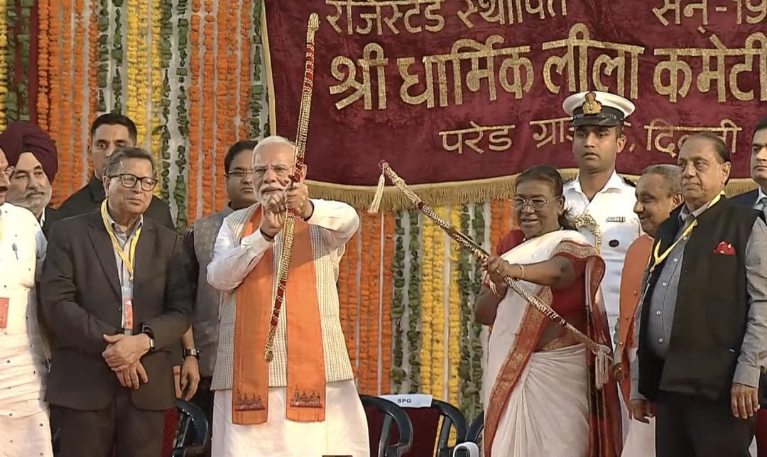 दिल्ली के रामलीला मैदान में हुआ रावण दहन, राष्ट्रपति मुर्मु व पीएम मोदी रहे मौजूद #रामलीला