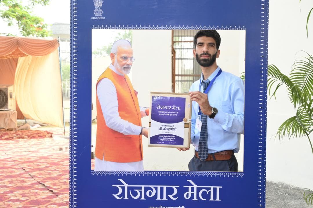 The 19th Rozgar Mela was successfully organized today at Patiala Locomotive Works, Patiala
#RozgarMela
@mygovindia